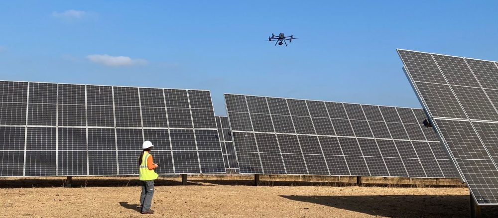 Applus+, compañía que colabora con Expoenergea 2022, realiza inspecciones termográficas a paneles solares mediante RPAS